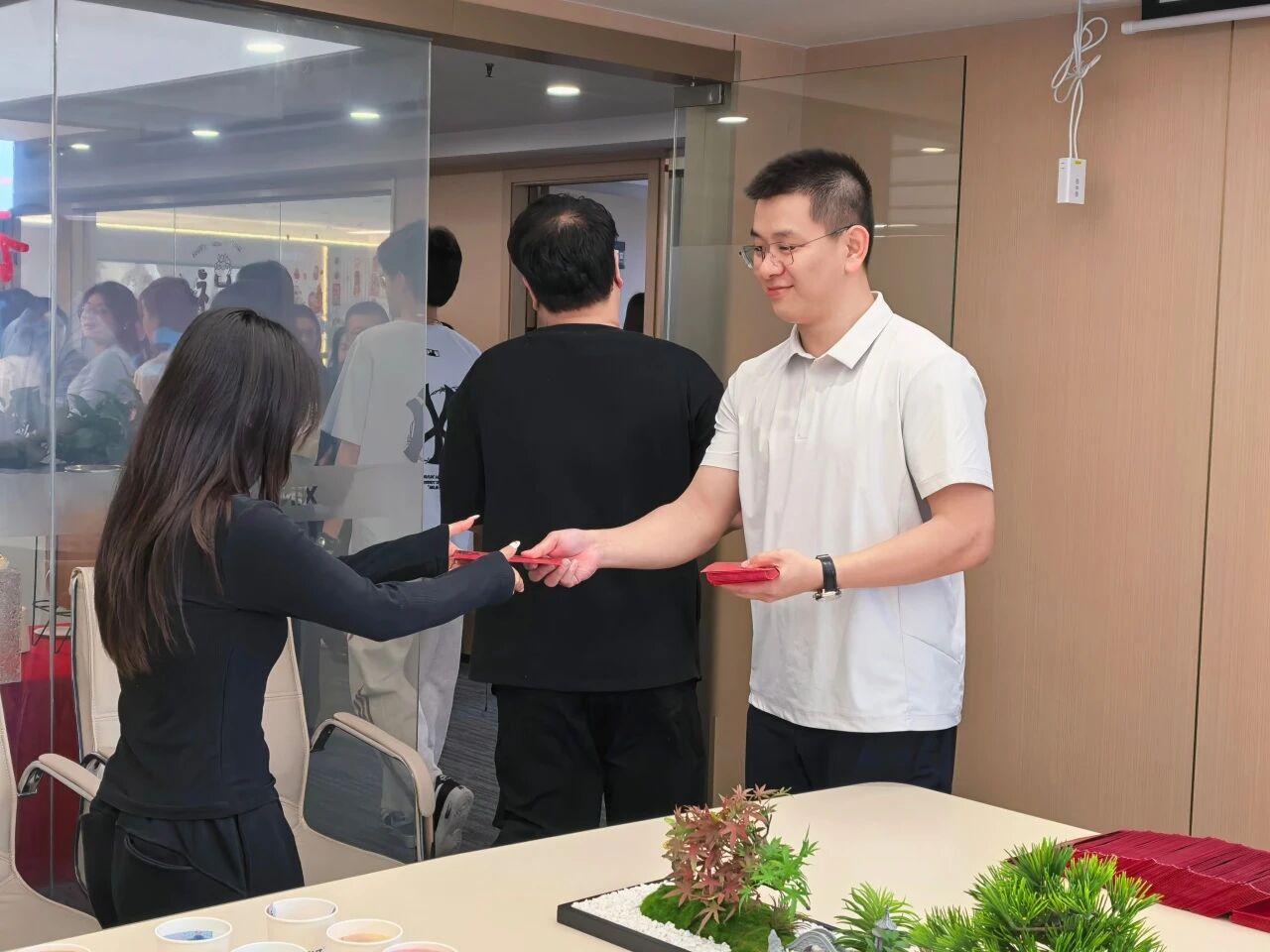 12531b872067d70cc95dd12ef0f49cfe.jpg 12531b872067d70cc95dd12ef0f49cfe.jpg